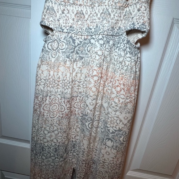 Vici Dress - Picture 2 of 5